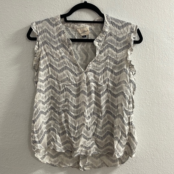 Universal Thread Tops - Universal Thread blouse